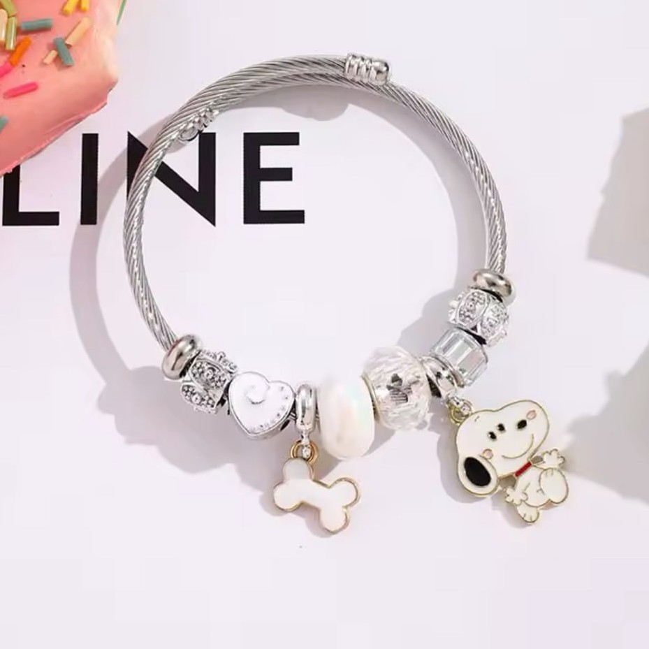 Leuke Cartoon Snoopy Bone Hear - Jewelry Making Metals recensie en prijs